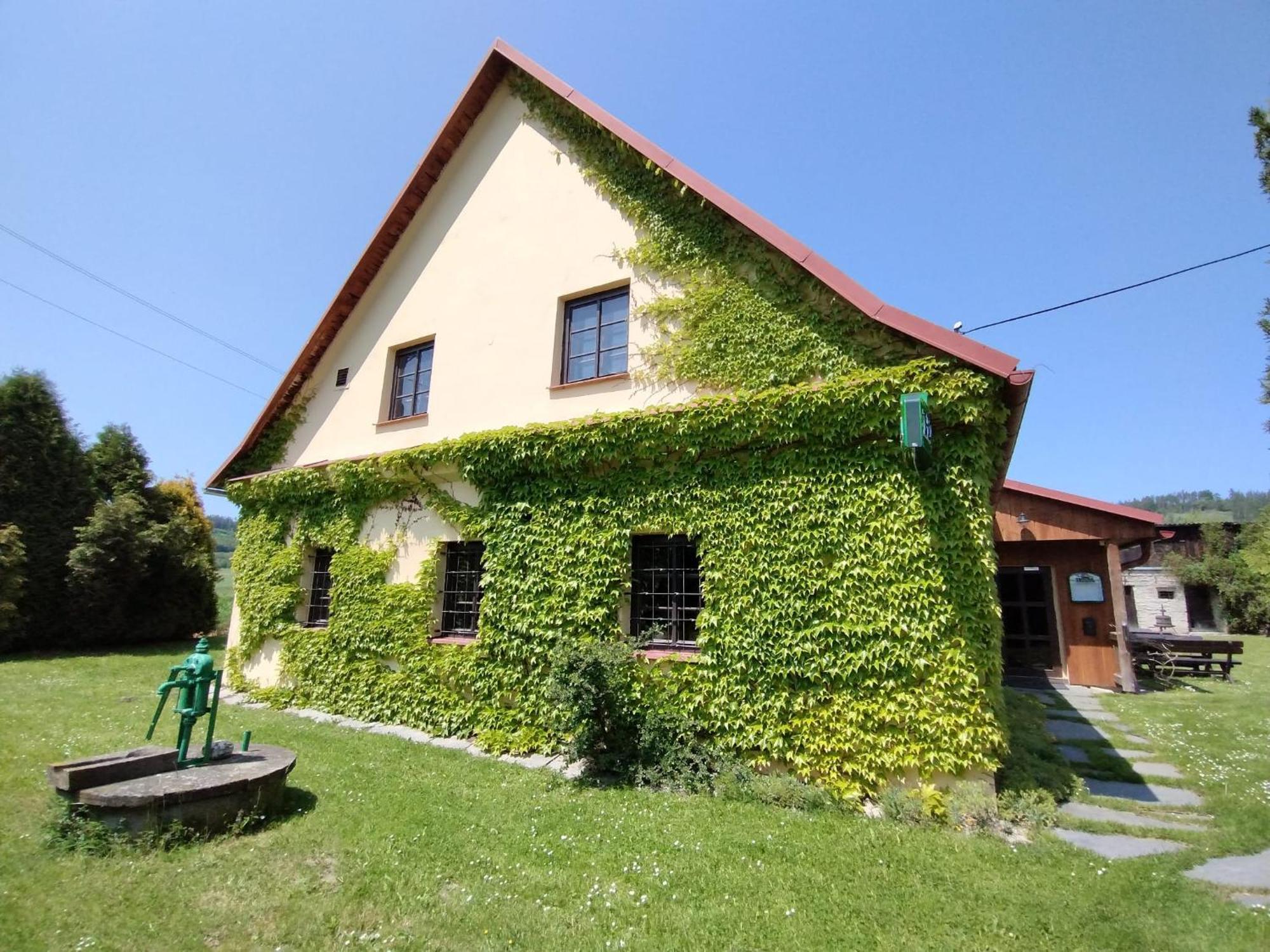 Penzion Kelt Hotel Zátor Exterior photo